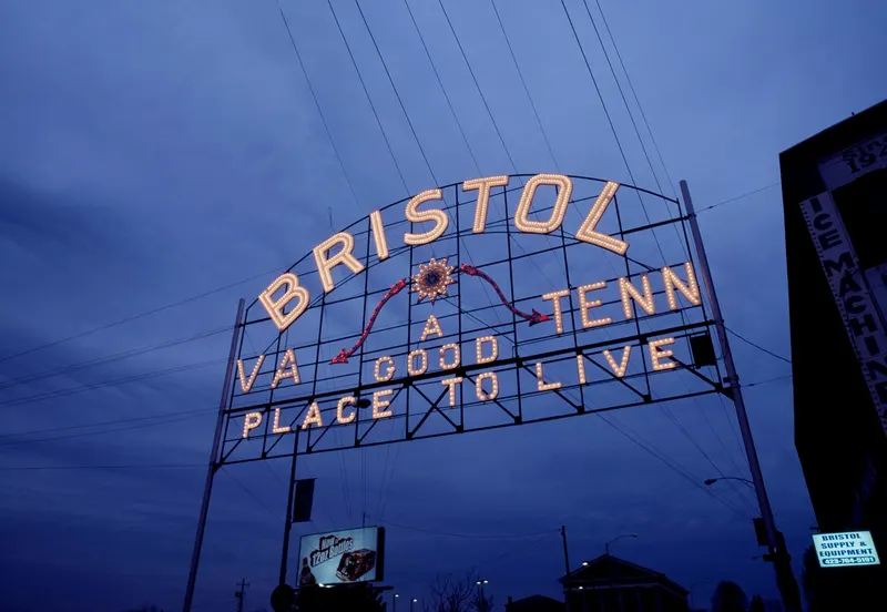 Bristol Virginia–Tennessee border sign
