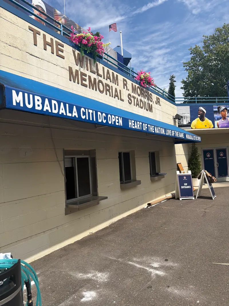 Mubadala Citi DC Open finished court and stadium branding